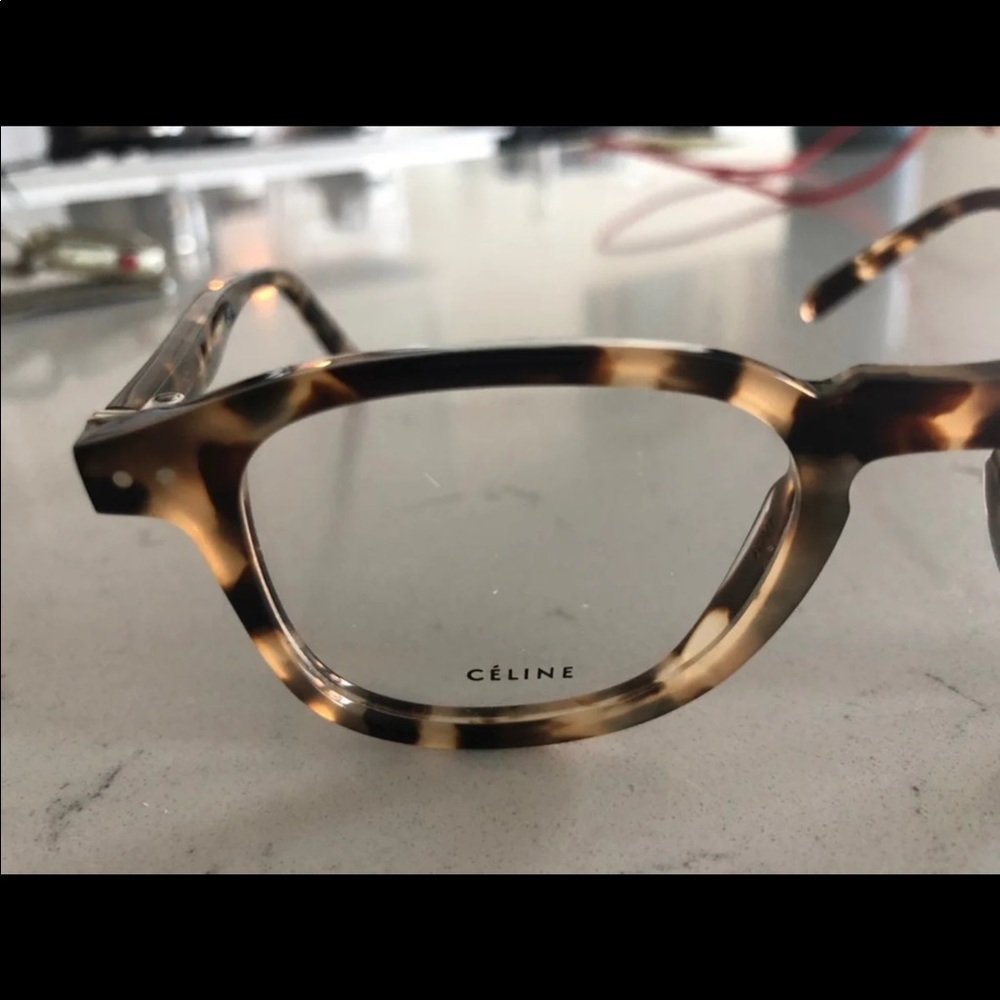 Celine light tortoise frames , it has rx on it - Picture 5 of 7
